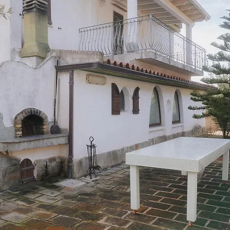 Corte Luna Terrazza Bbq 6 Ospiti 아파트 *
